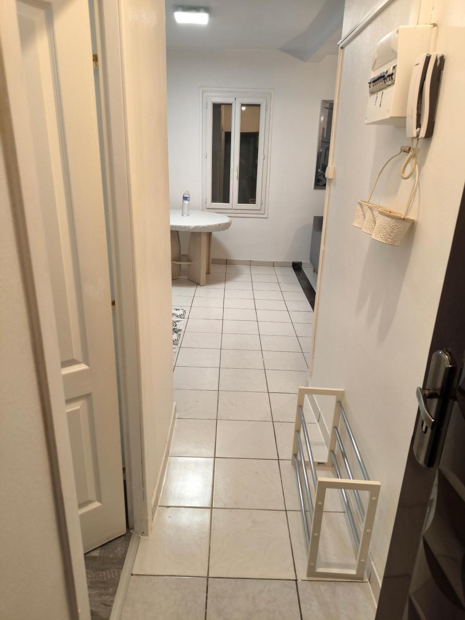 Apartament F1 200 Metre De La Gare Perpignan Zewnętrze zdjęcie