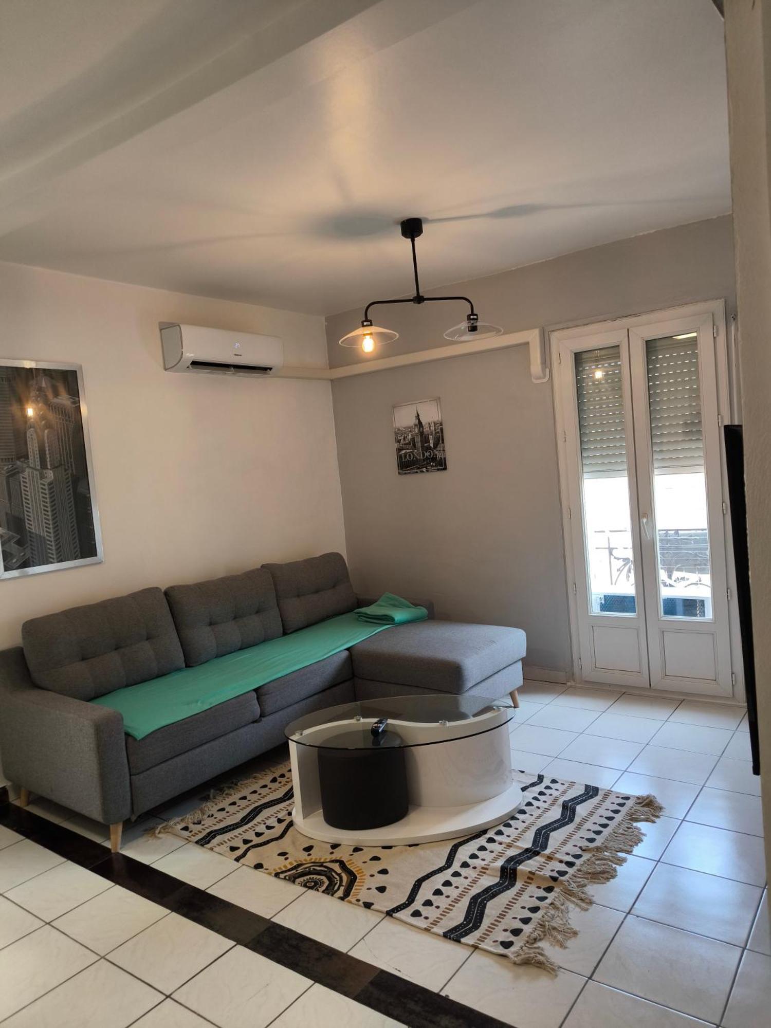 Apartament F1 200 Metre De La Gare Perpignan Zewnętrze zdjęcie