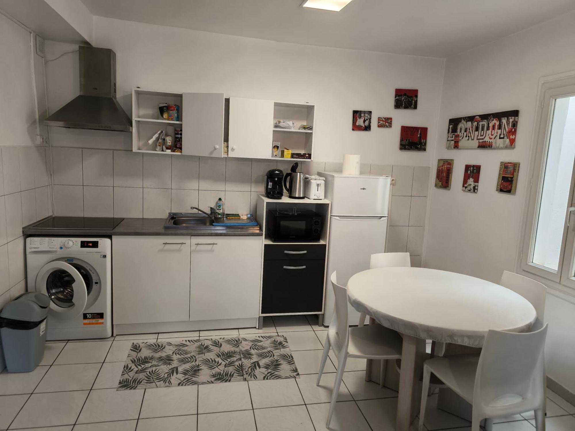 Apartament F1 200 Metre De La Gare Perpignan Zewnętrze zdjęcie
